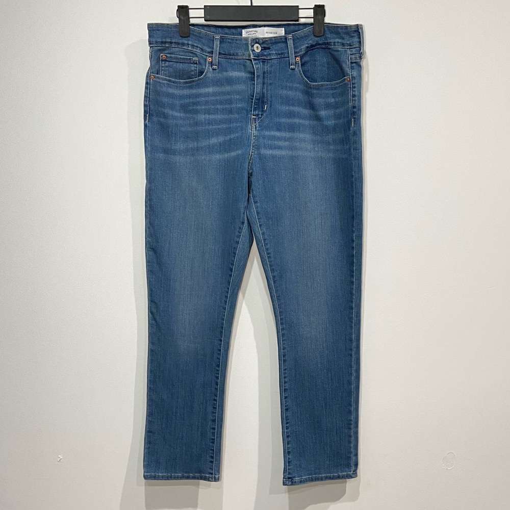 Levi's Women's Medium Wash Med Rise Slim Jeans Size 14S - Picture 12 of 13